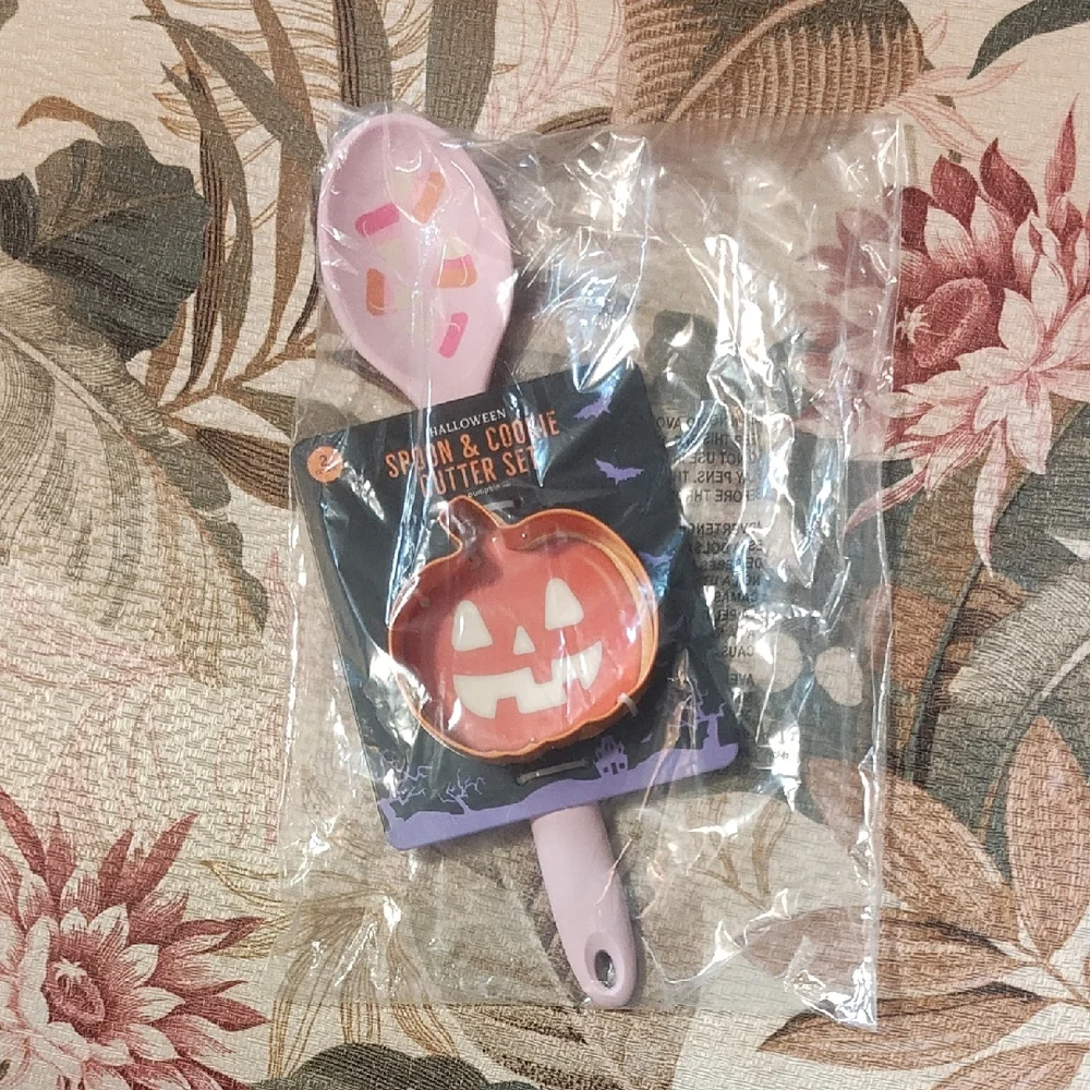 Halloween Spoon & Cookie Cutter Set - Pink